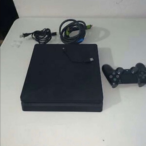 PS4 great condition! - Picture 2 of 3